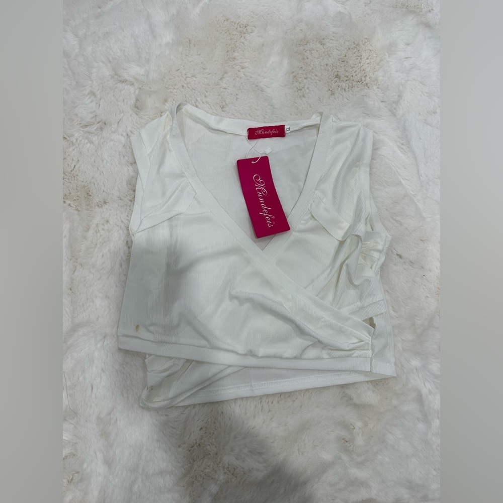 White crop top
